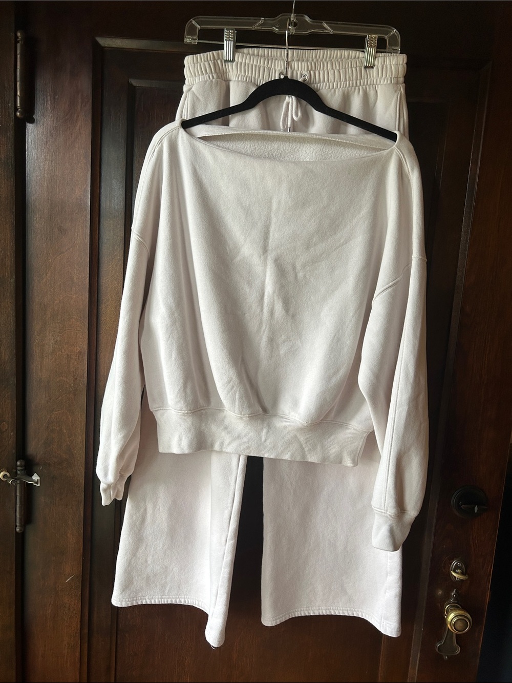 Abercrombie & Fitch Women's Cream Wide-Leg Sweatpants - Picture 8 of 8